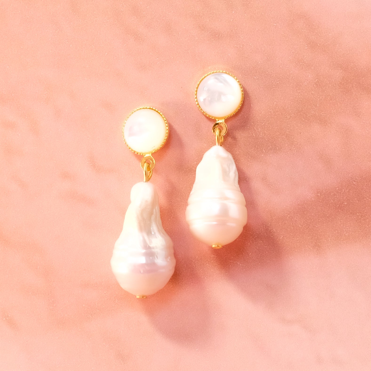 Boucles d'oreilles riviera nacre