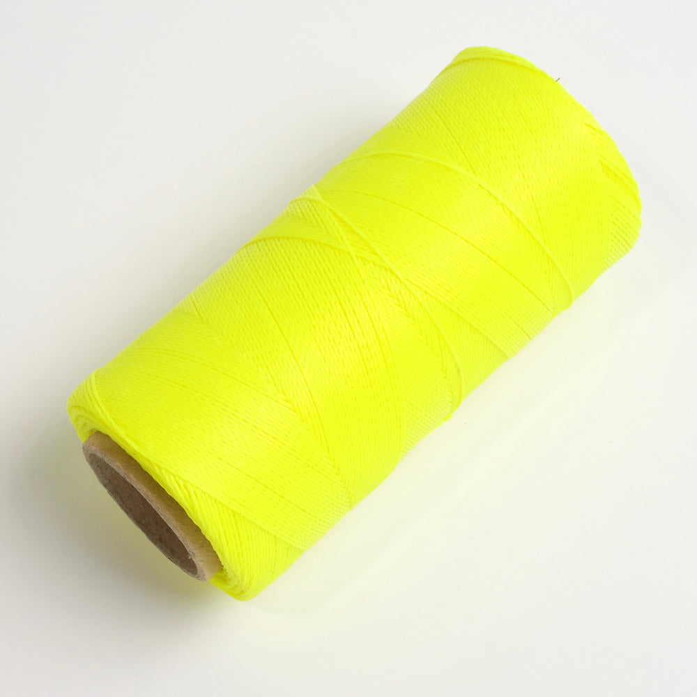 10 mètres de fil ciré Linhasita 0,5mm pour micro macramé - Jaune Fluo