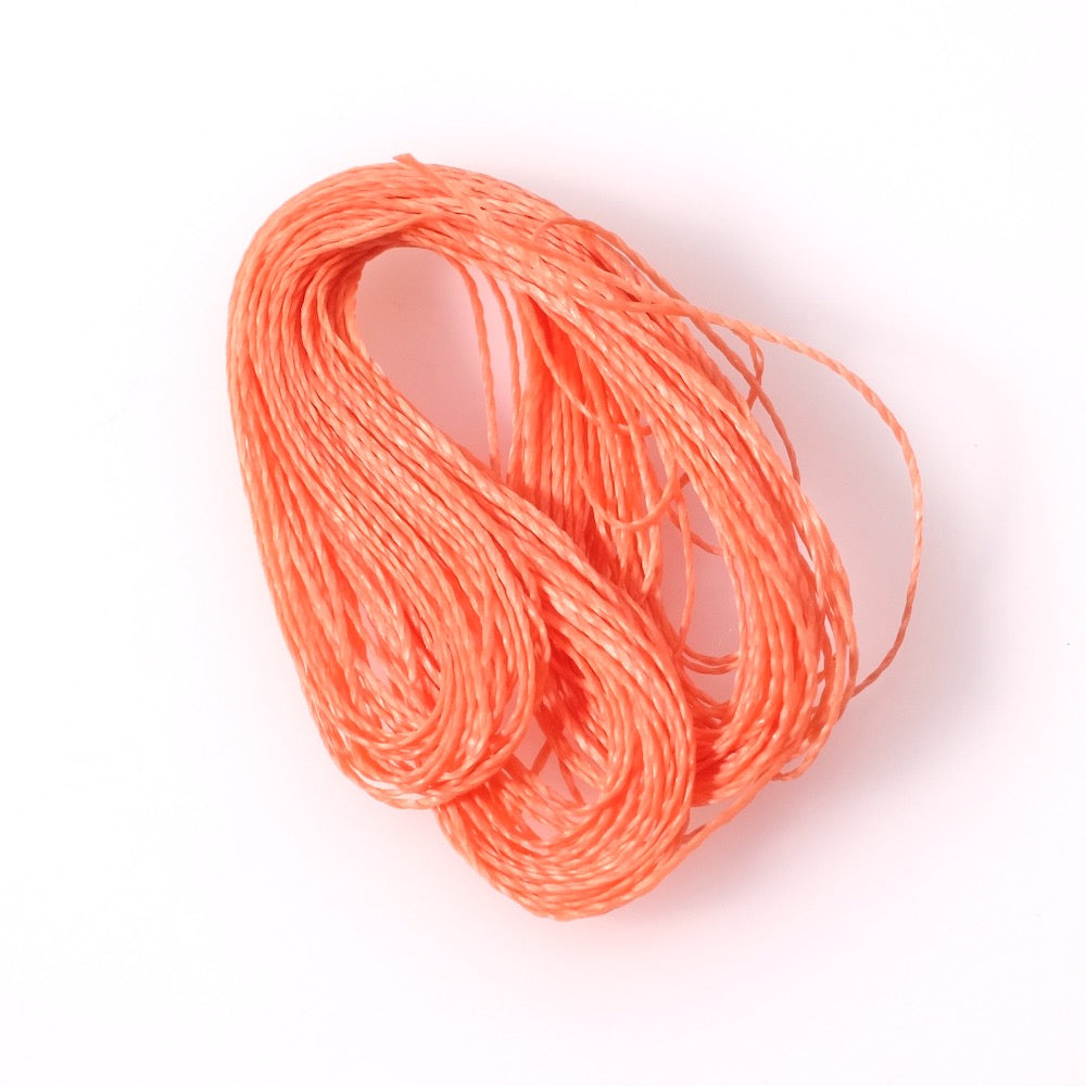 10 mètres de fil ciré Linhasita 0,5mm pour micro macramé - Corail rose