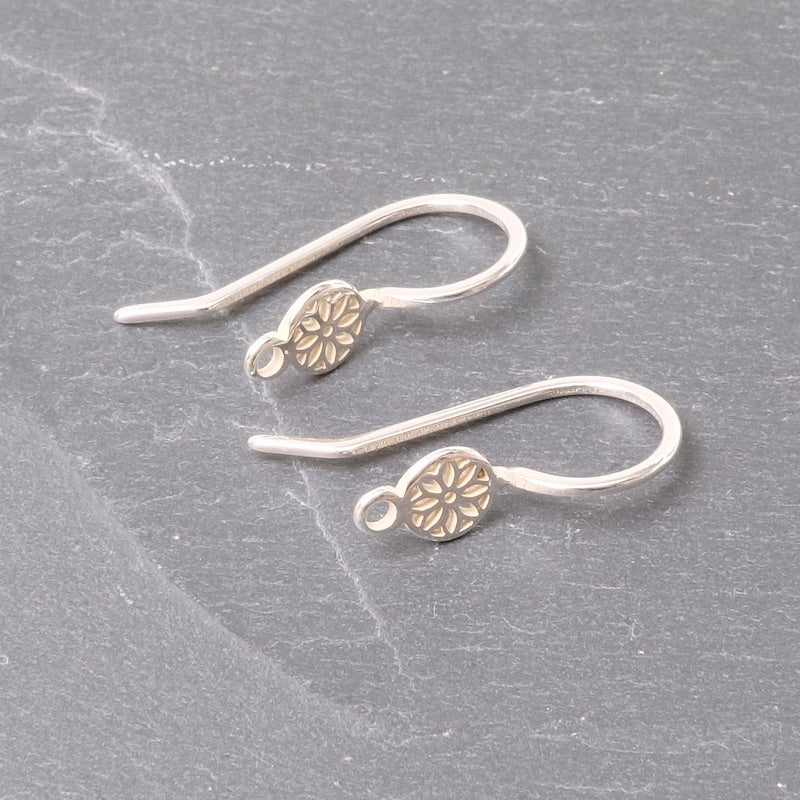 2 crochets Boucles d'oreilles Fleurs ajourées en argent massif 925