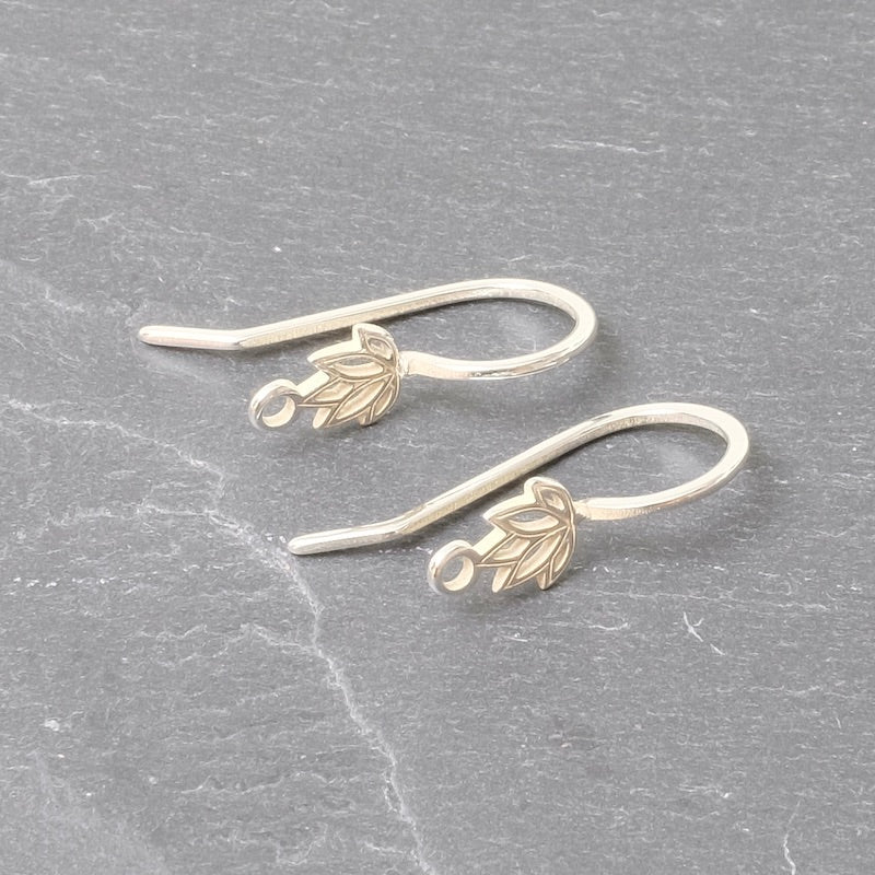 2 crochets Boucles d'oreilles Fleurs de Lotus en argent massif 925