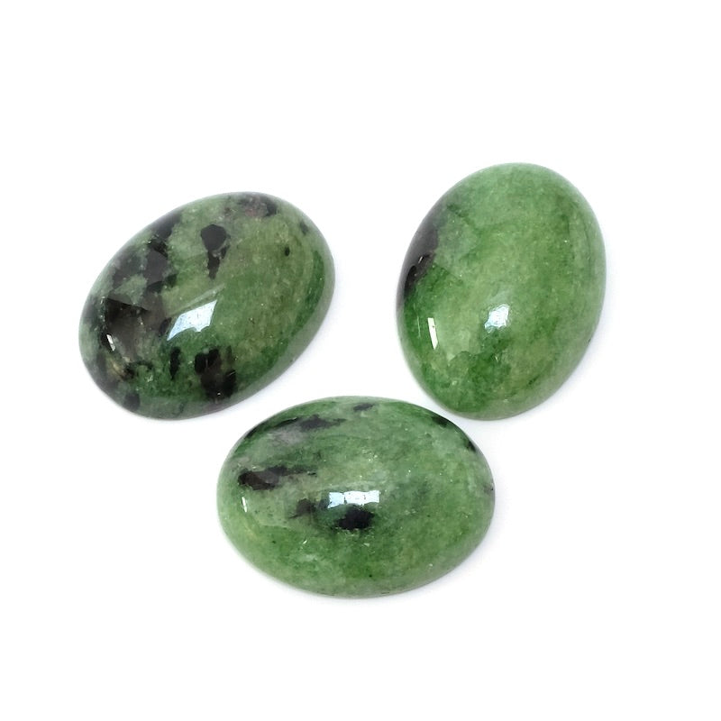 Cabochon pierre naturelle Ovale 20 x 15mm en Rubis sur Zoïsite Anyolite