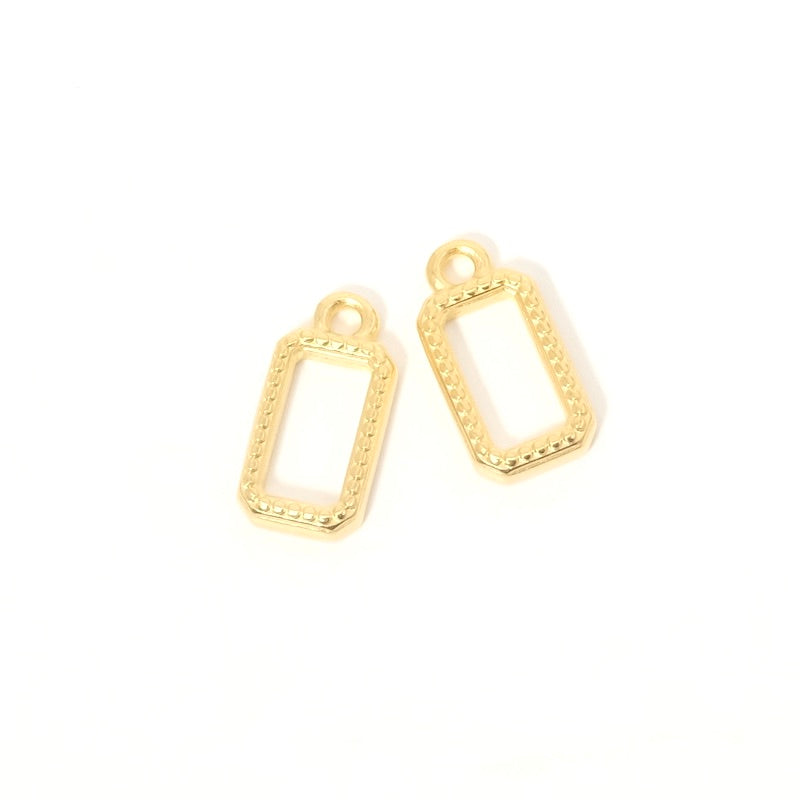 2 Pendentifs rectangles ajourés en Zamak doré Or 24K